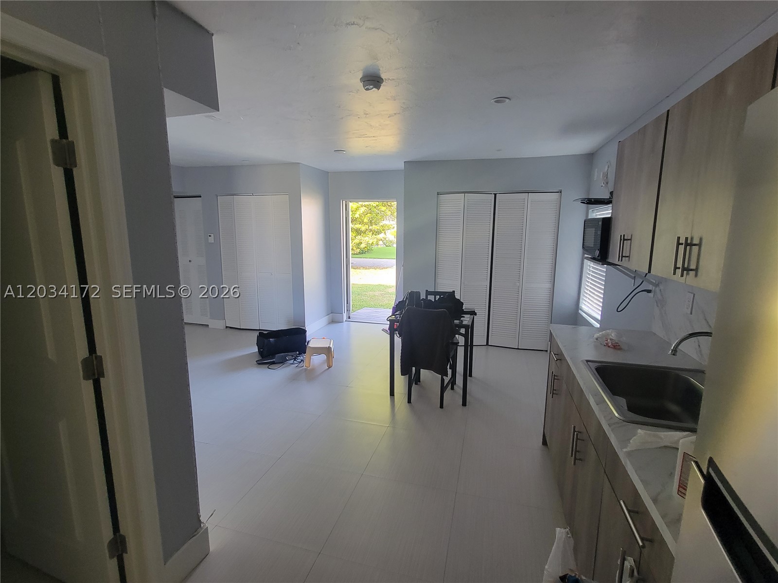 WEITZER SHAUNA MEADOWS SE - Residential Lease