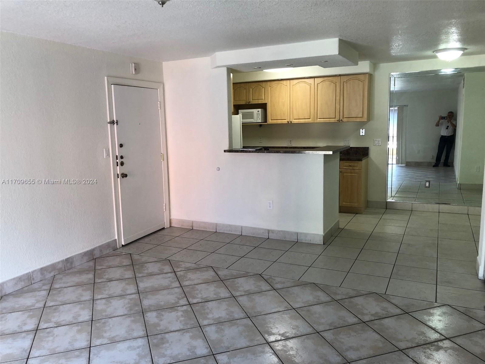 SPANISH TRACE CONDO - Residential Lease