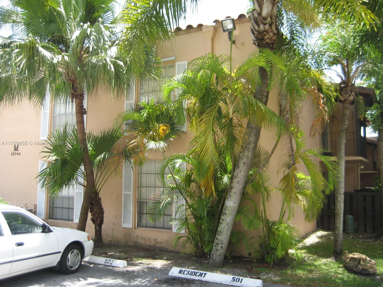 SPANISH TRACE CONDO - Residential Lease