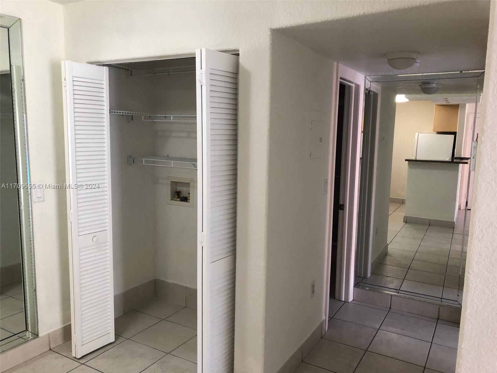 SPANISH TRACE CONDO - Residential Lease