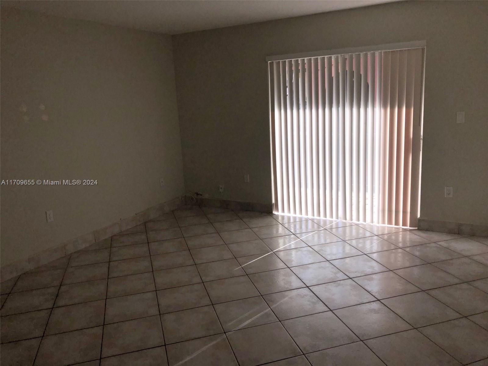 SPANISH TRACE CONDO - Residential Lease