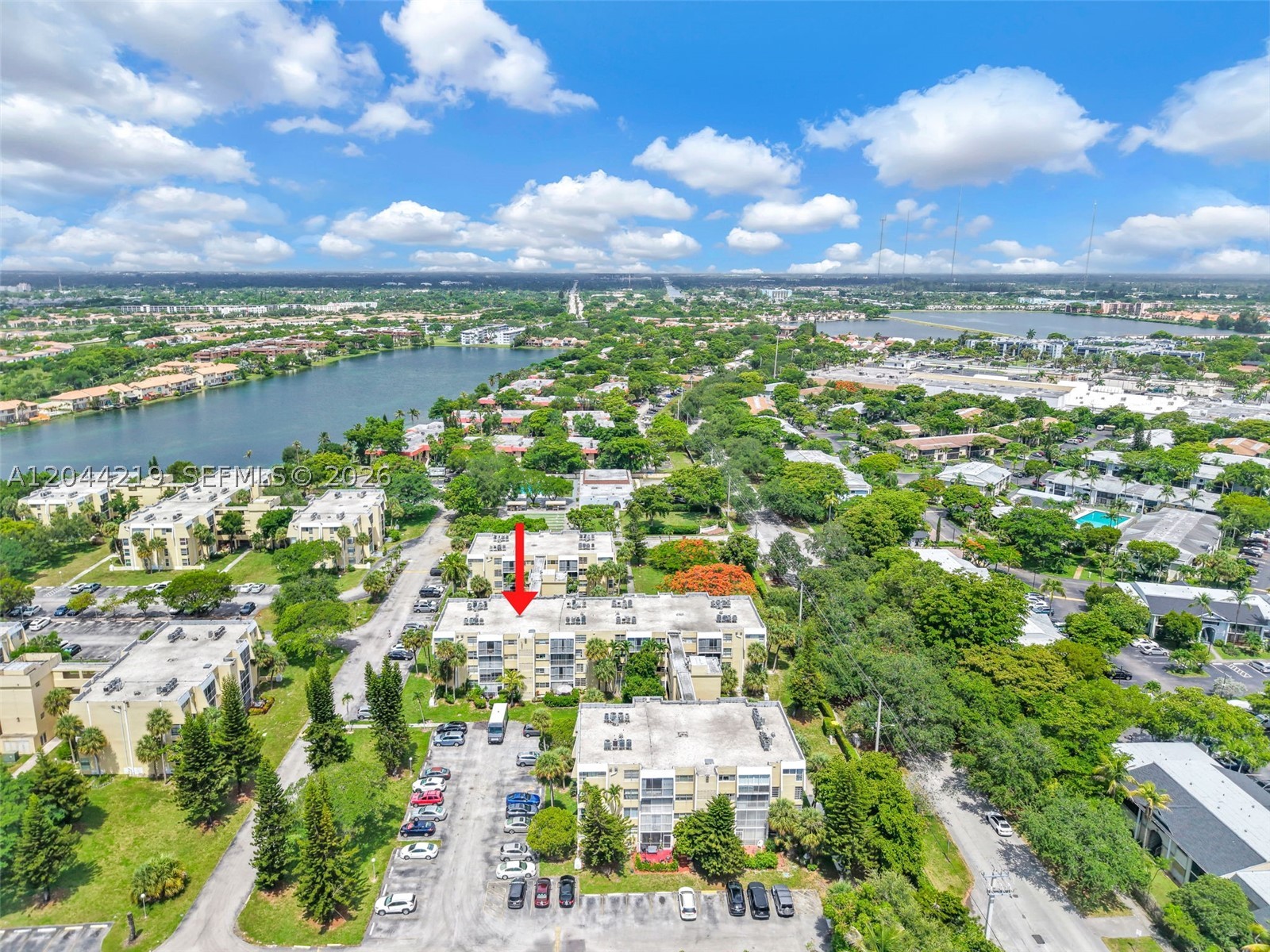LAKE PARK CONDO NO 1 - BL - Residential