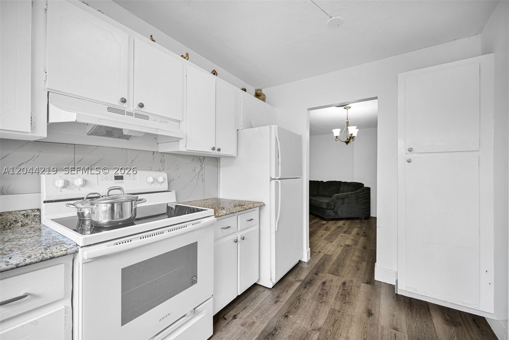 LAKE PARK CONDO NO 1 - BL - Residential