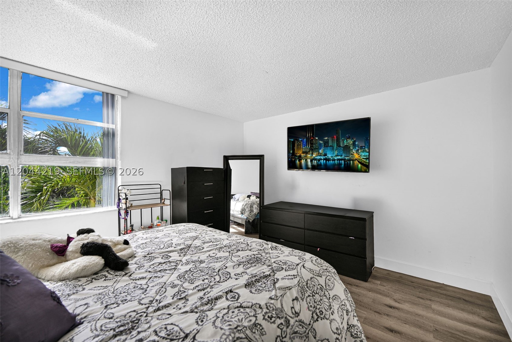 LAKE PARK CONDO NO 1 - BL - Residential