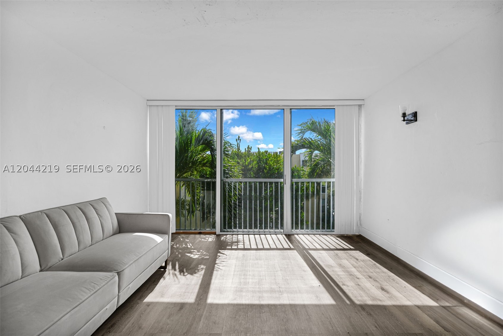 LAKE PARK CONDO NO 1 - BL - Residential