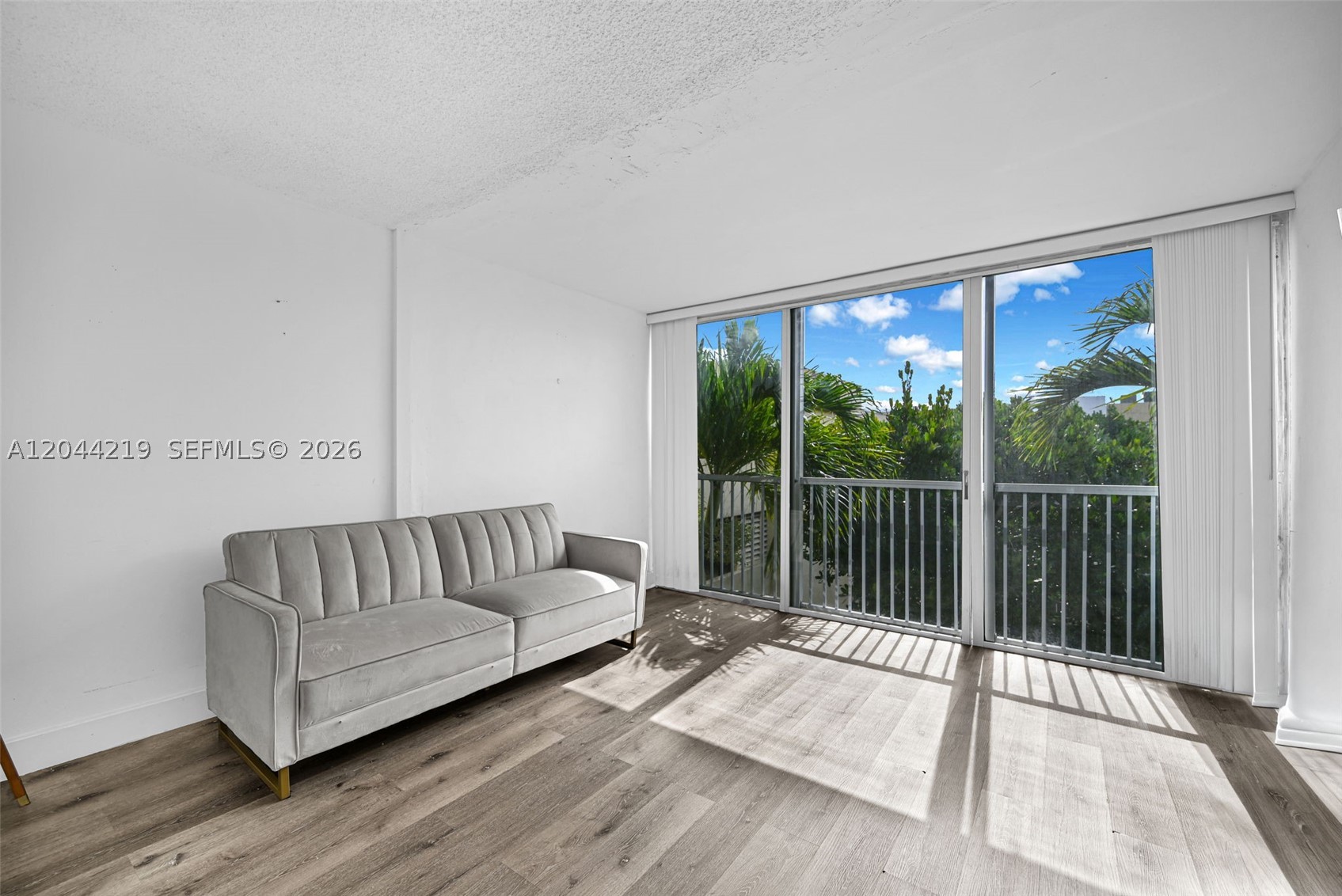 LAKE PARK CONDO NO 1 - BL - Residential