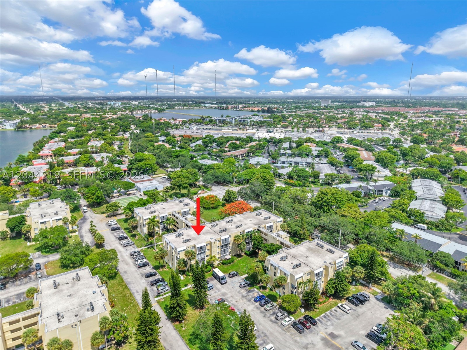 LAKE PARK CONDO NO 1 - BL - Residential