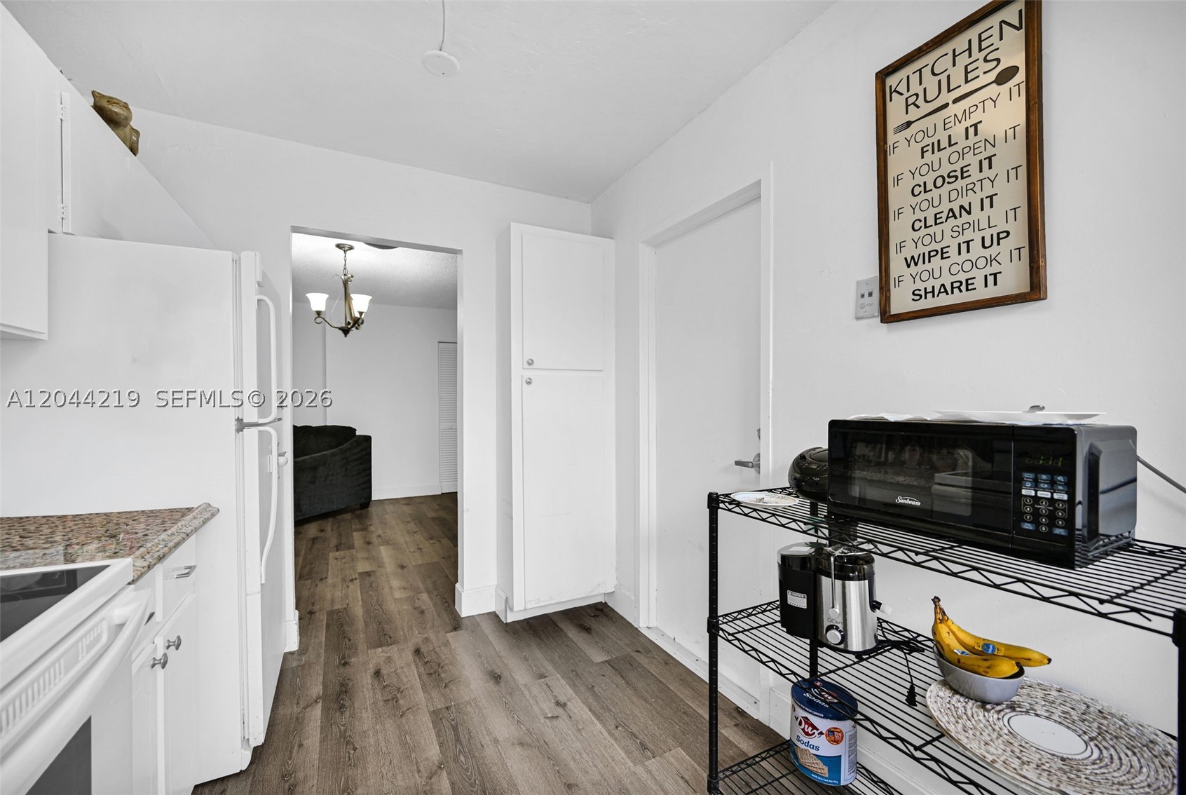 LAKE PARK CONDO NO 1 - BL - Residential