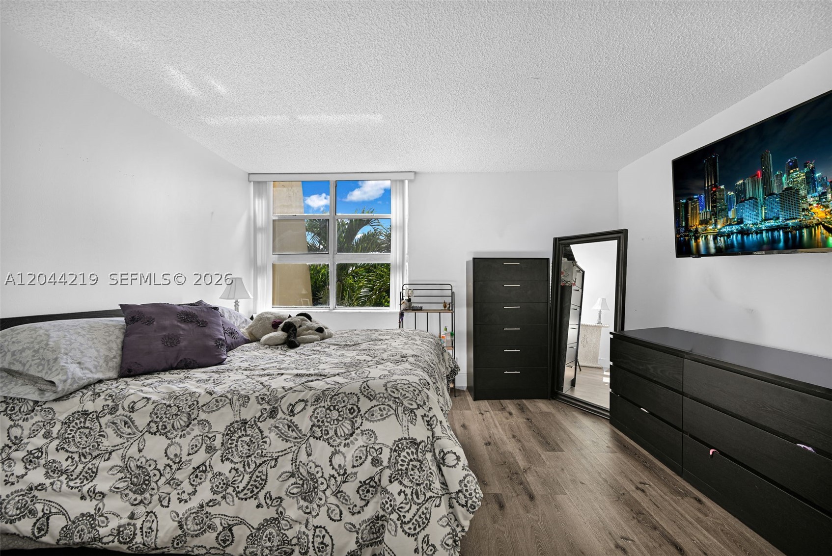 LAKE PARK CONDO NO 1 - BL - Residential