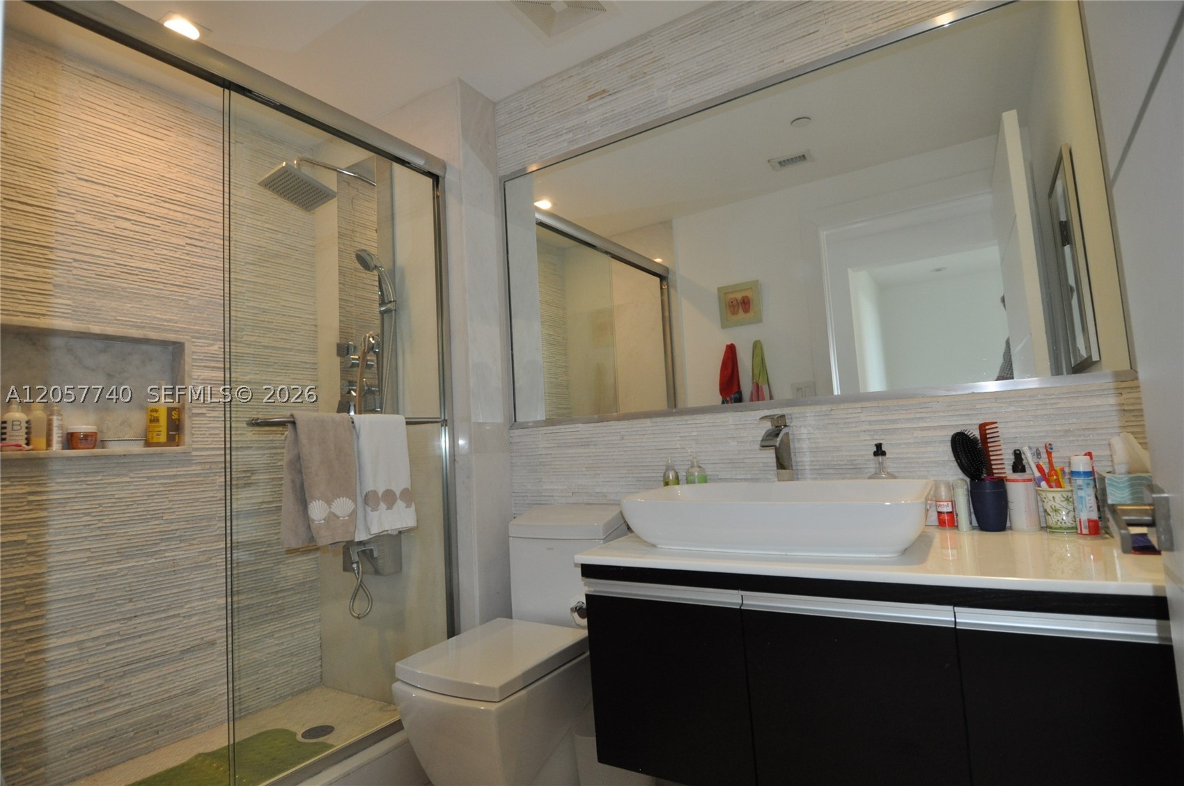 GRAND BAY TOWER CONDO - Residential
