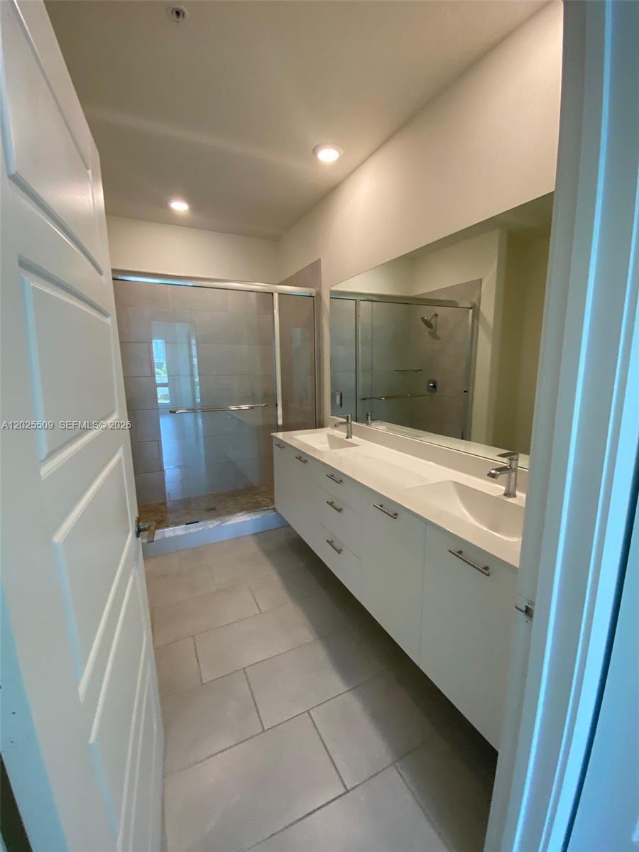 URBANA AT THE RESIDENCES C - Residential Lease