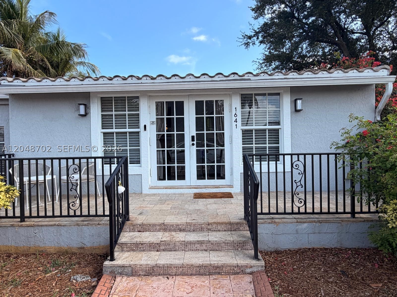 FULLY FURNISHED, turn-key, move in ready home located on a corner lot east of US1 with 2-bedrooms PLUS DEN with loft which can be used as 3rd bedroom, nursery, or office. House includes 2.5 baths. Quaint and spacious front porch. Laundry room. Fully fenced side patio area perfect for BBQs. Great spacious kitchen with stainless steel appliances. Fabulous location with easy bike ride to famous Hollywood Beach, Margaritaville, Downtown Hollywood, Hollywood Ft Lauderdale Airport, Hard Rock Casino, Guitar Hotel, major highways and job centers. Great shopping at Dania Point, Aventura Mall, fine dining and entertainment spots including golf. 2 Publix centers nearby. Screening fee $100 per adult - same day approval. No background, no evictions, proof of income required. First month and one month security to get in. Ready for move in August 1st.
