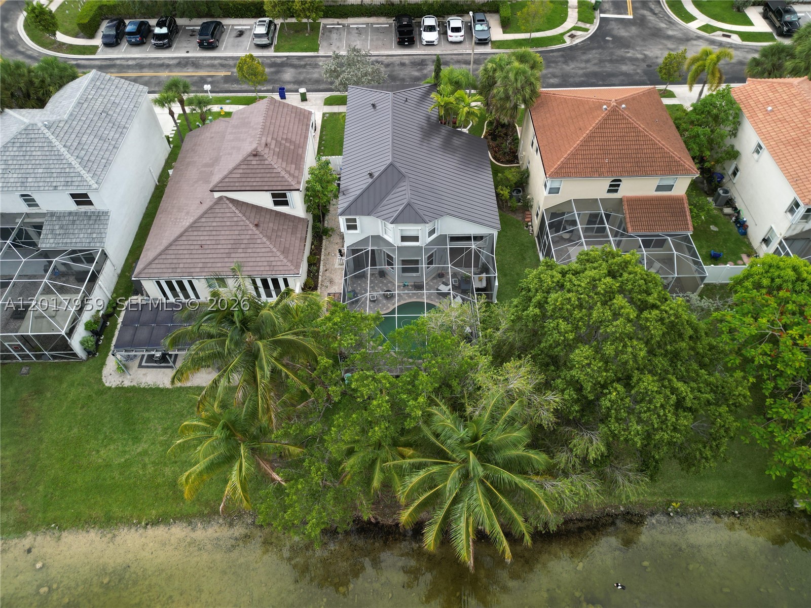 TOWNGATE 156-11 B A POR P - Residential
