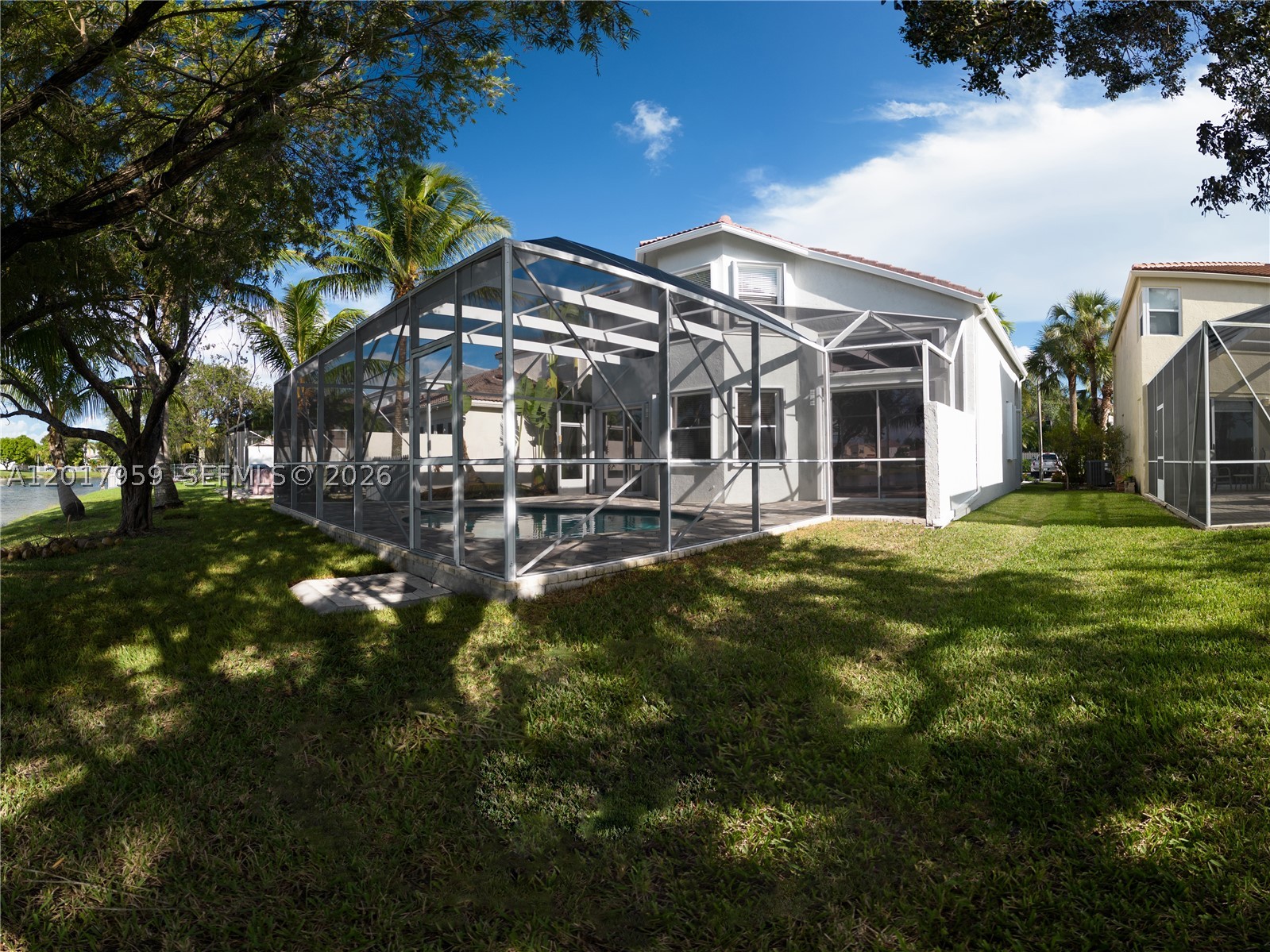 TOWNGATE 156-11 B A POR P - Residential