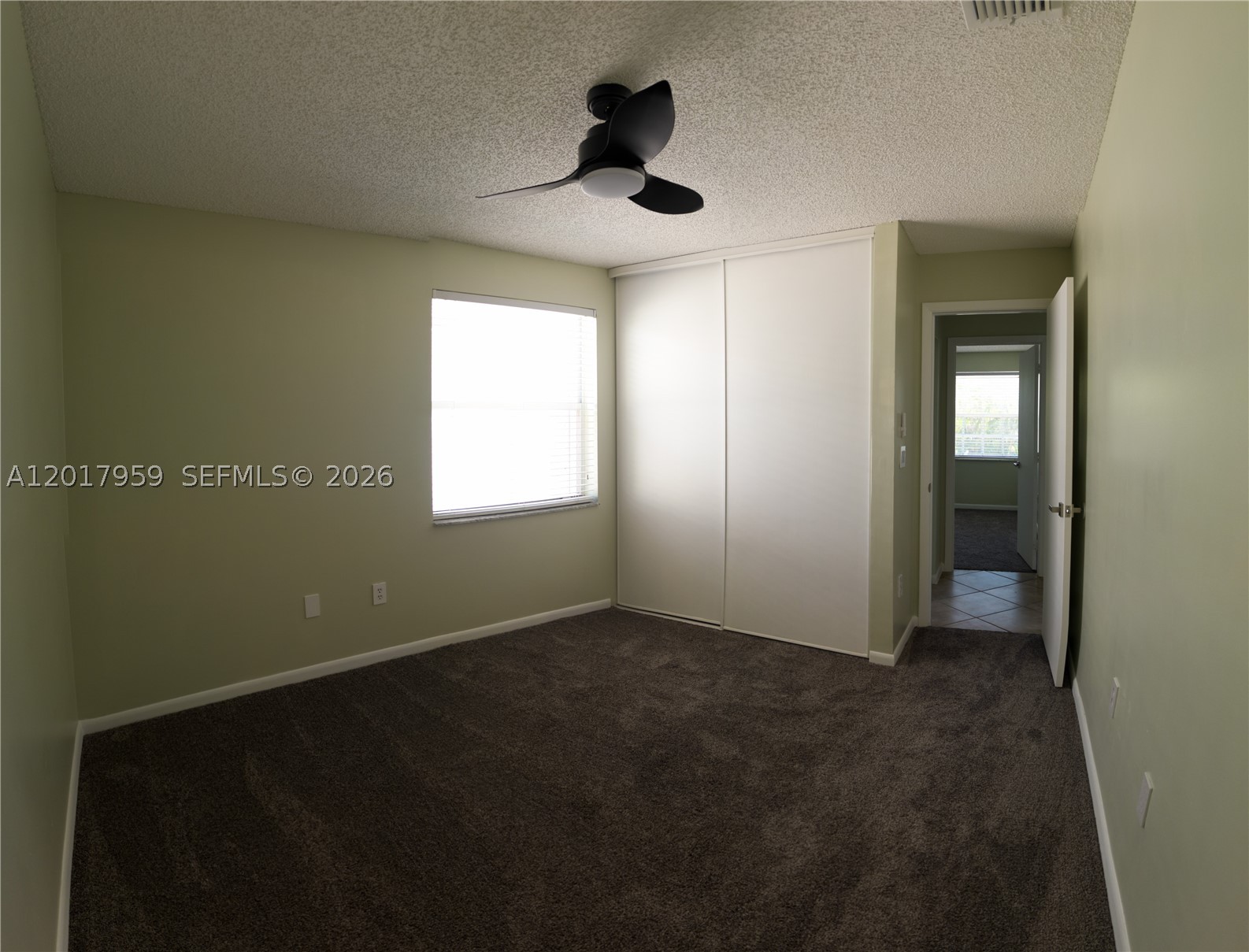 TOWNGATE 156-11 B A POR P - Residential