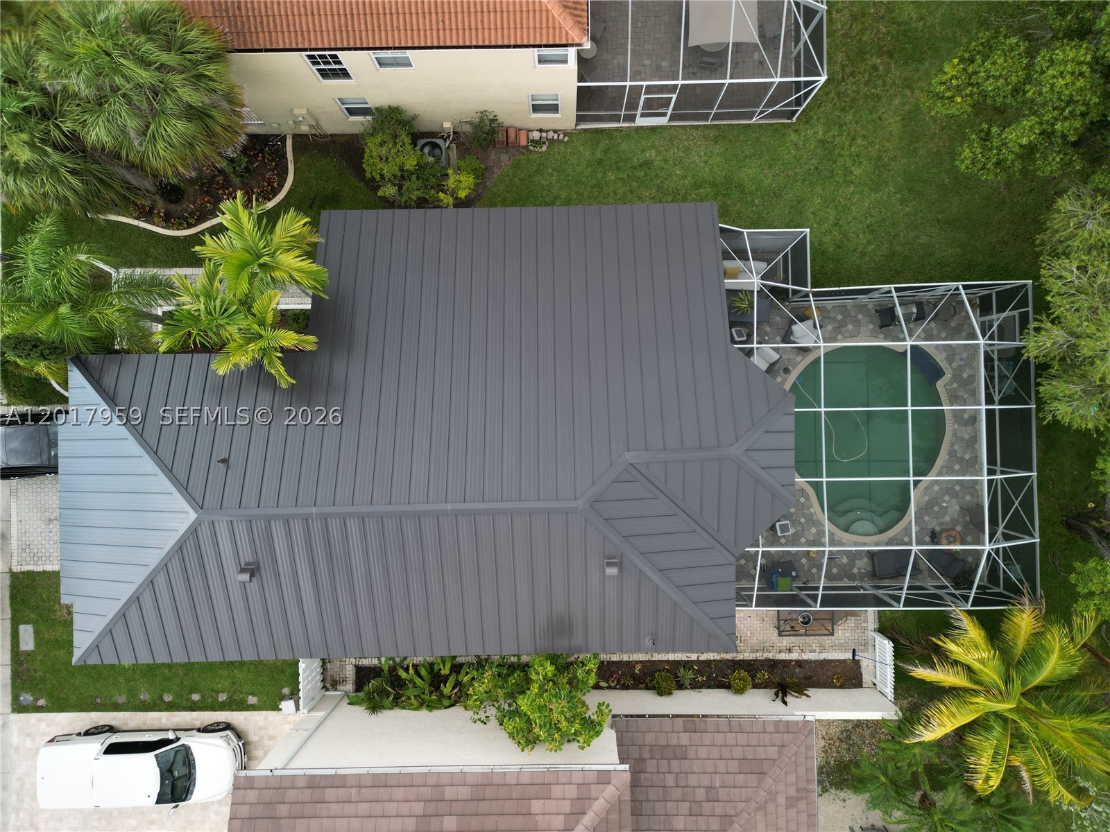 TOWNGATE 156-11 B A POR P - Residential