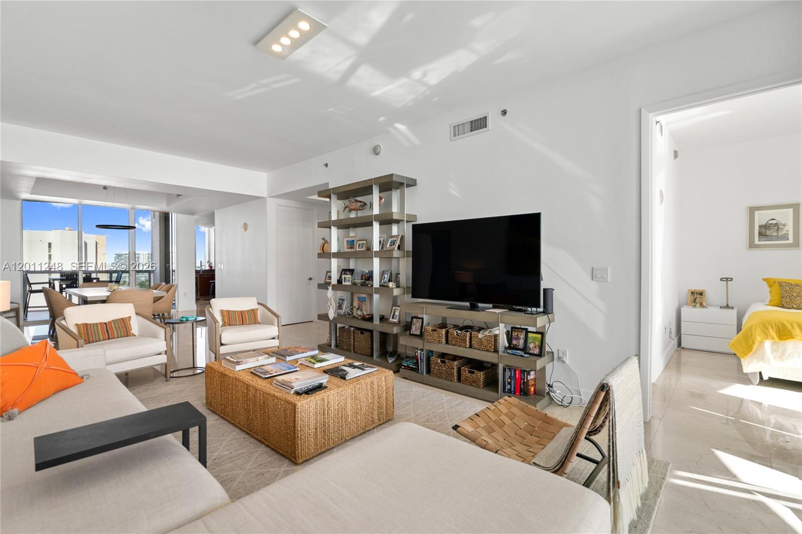 TRUMP TOWER II CONDO - Residential