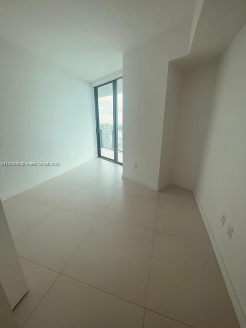 PARAISO BAYVIEWS CONDO - Residential Lease