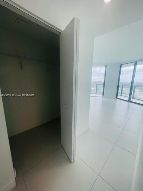 PARAISO BAYVIEWS CONDO - Residential Lease