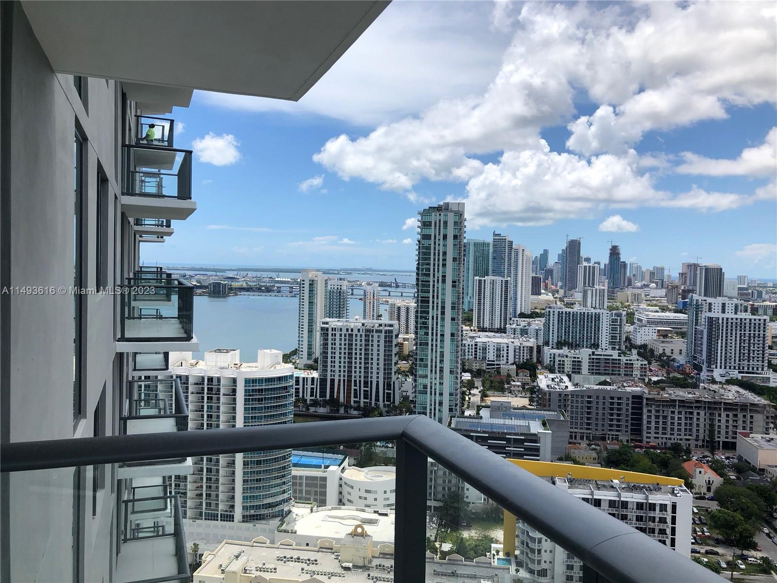 PARAISO BAYVIEWS CONDO - Residential Lease