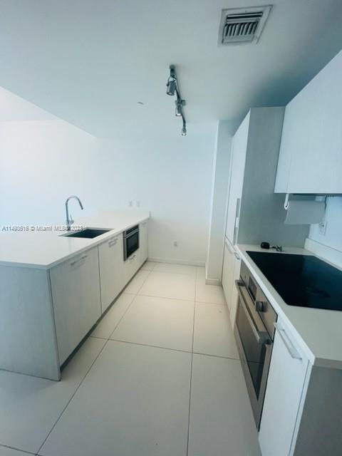 PARAISO BAYVIEWS CONDO - Residential Lease