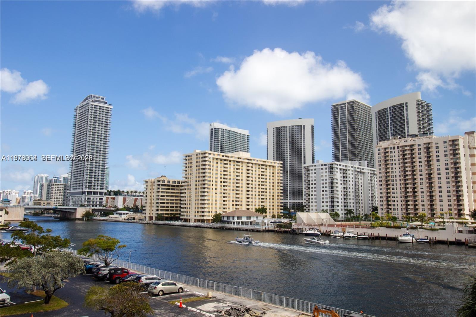 GOLDEN SAILS CONDO - Residential