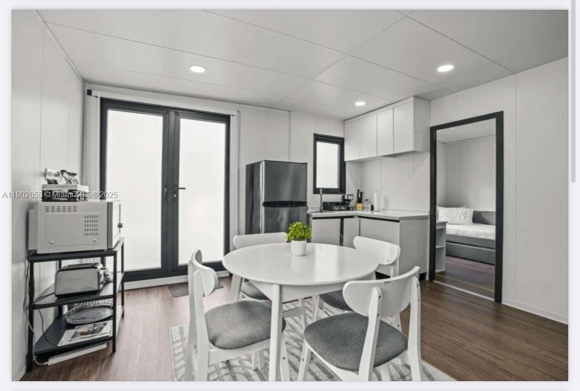 GOLDEN GATE EST UNIT 46 - Residential