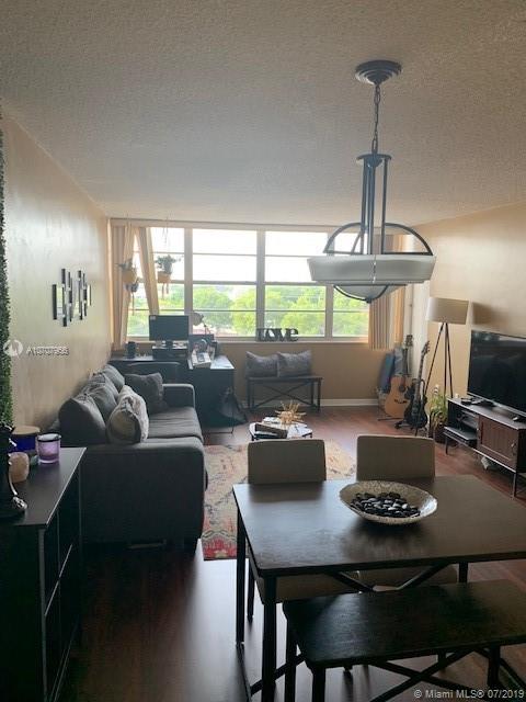 BUCKLEY TOWERS CONDO - EA - Residential