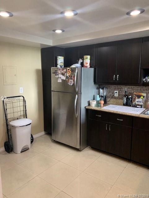 BUCKLEY TOWERS CONDO - EA - Residential