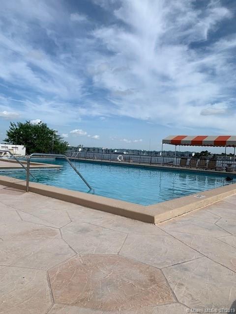 BUCKLEY TOWERS CONDO - EA - Residential