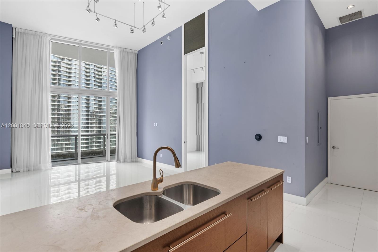 ICONBRICKELL CONDO NO 1 - Residential