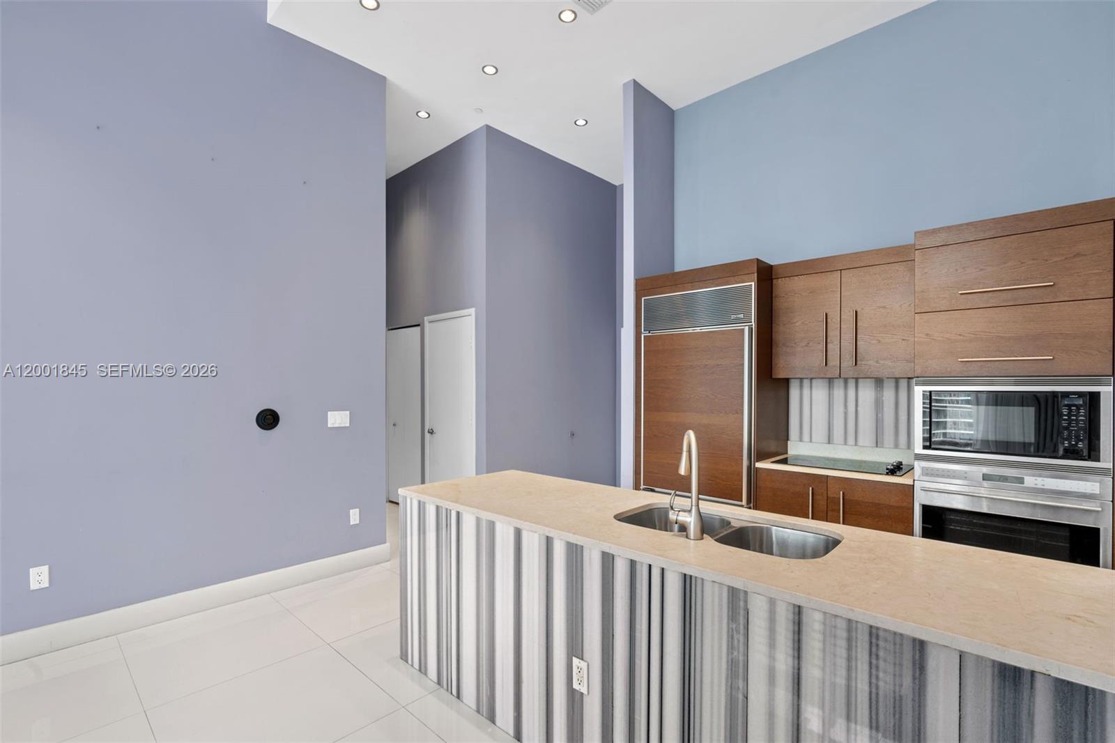 ICONBRICKELL CONDO NO 1 - Residential