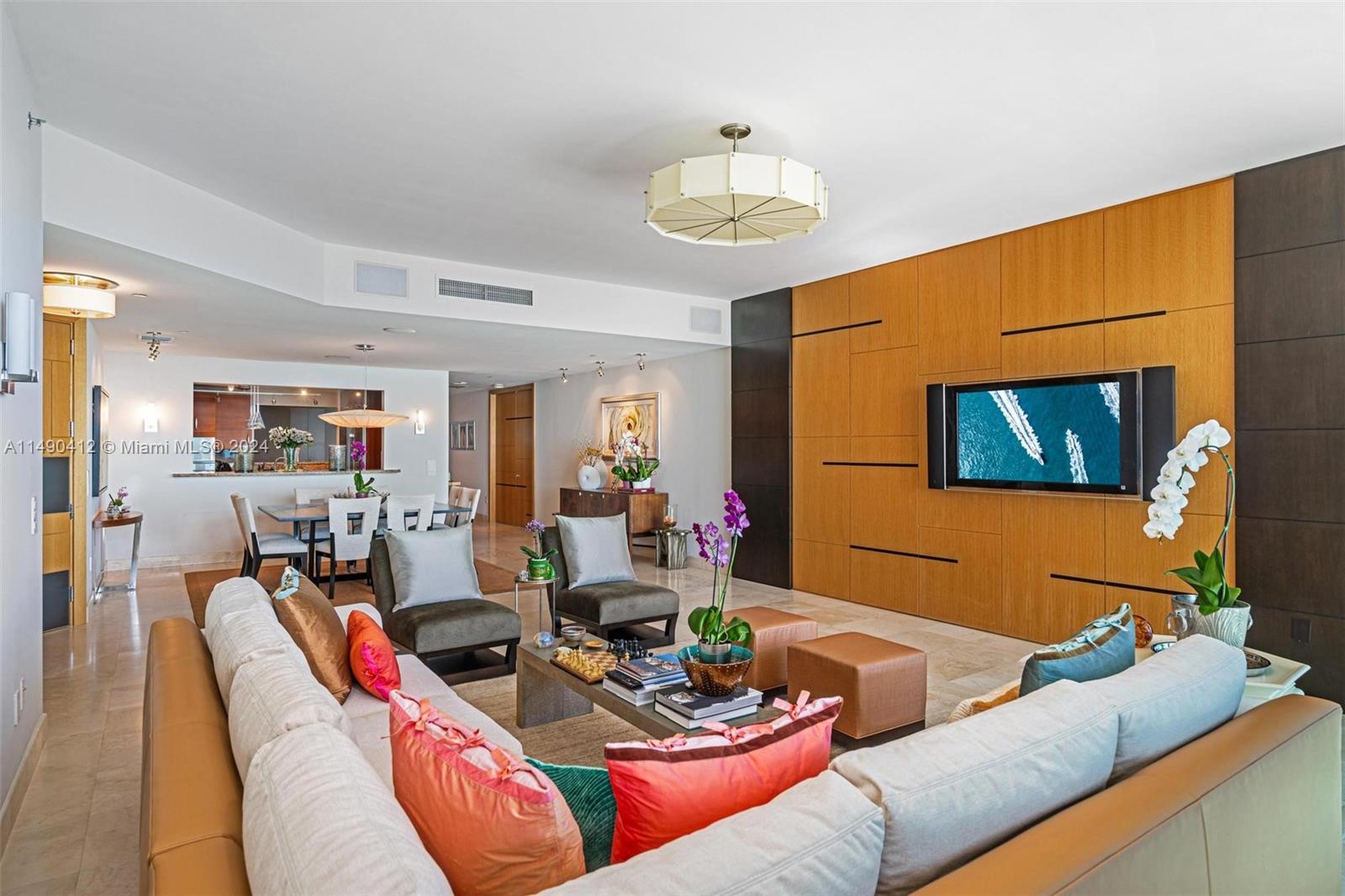 THE RESIDENCES AT THE BAT - Residential