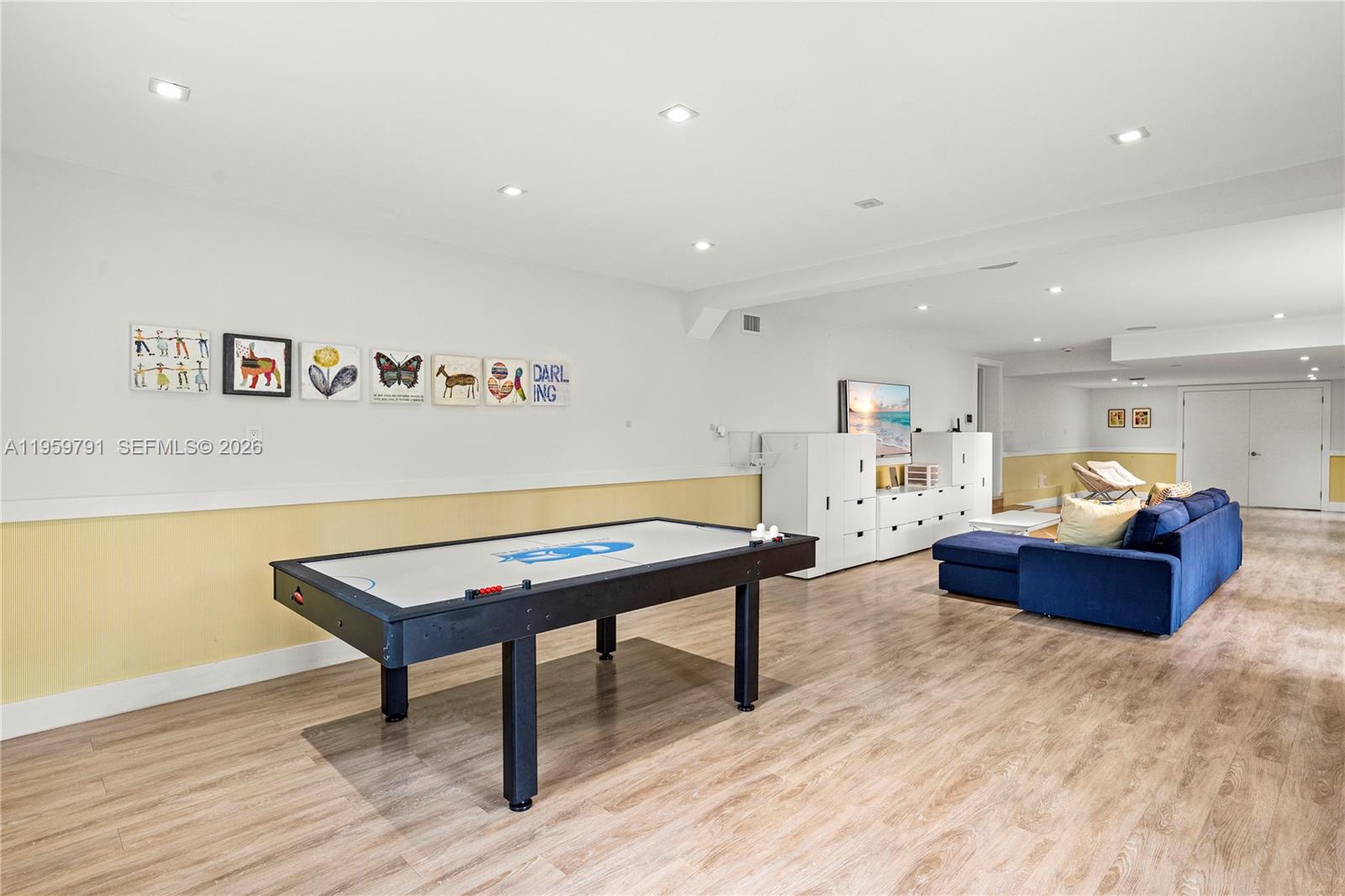 GABLES ESTATES NO 3 - Residential