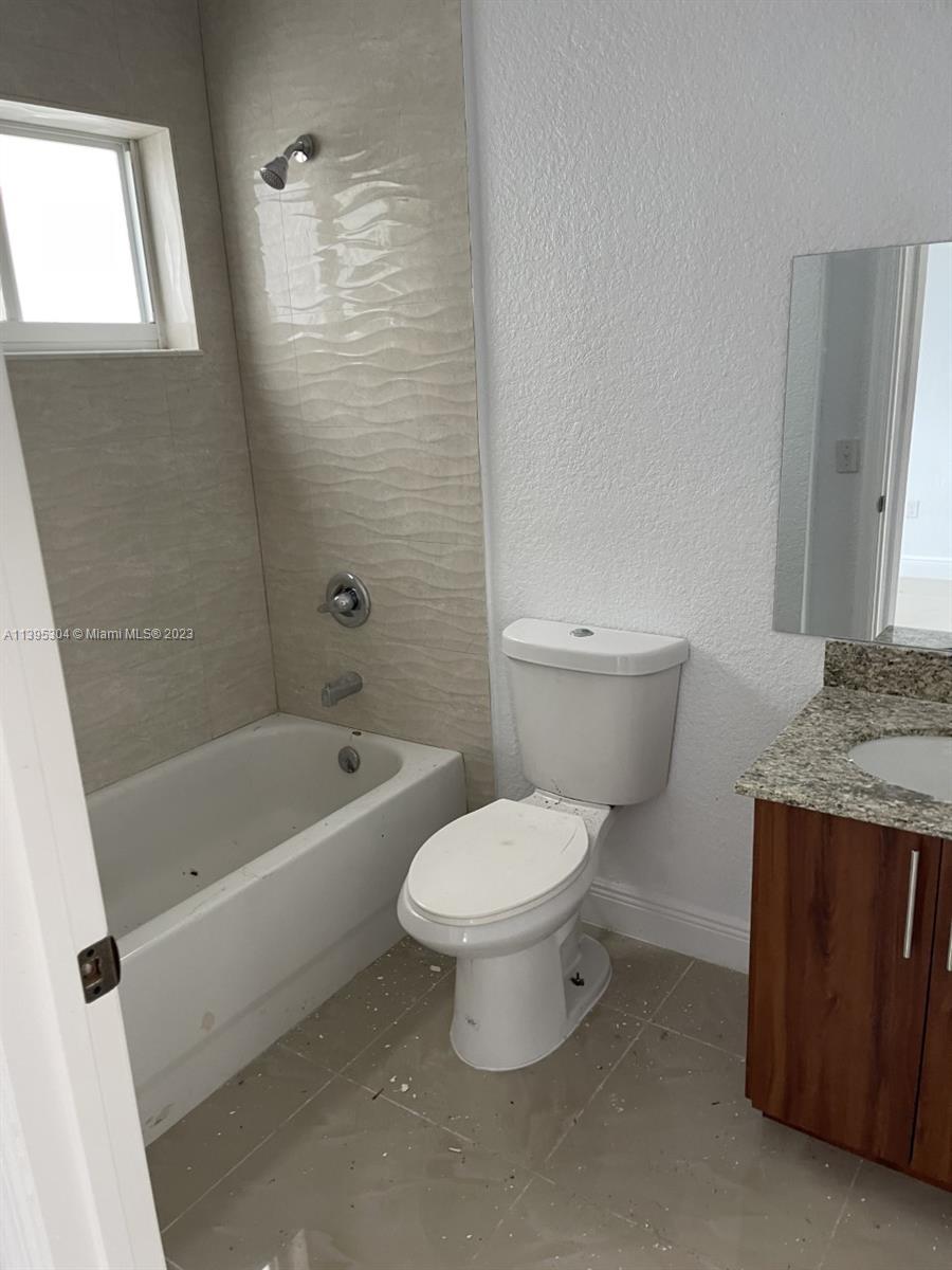 TOWERVIEW VILLAS SUBDIVIS - Residential Lease