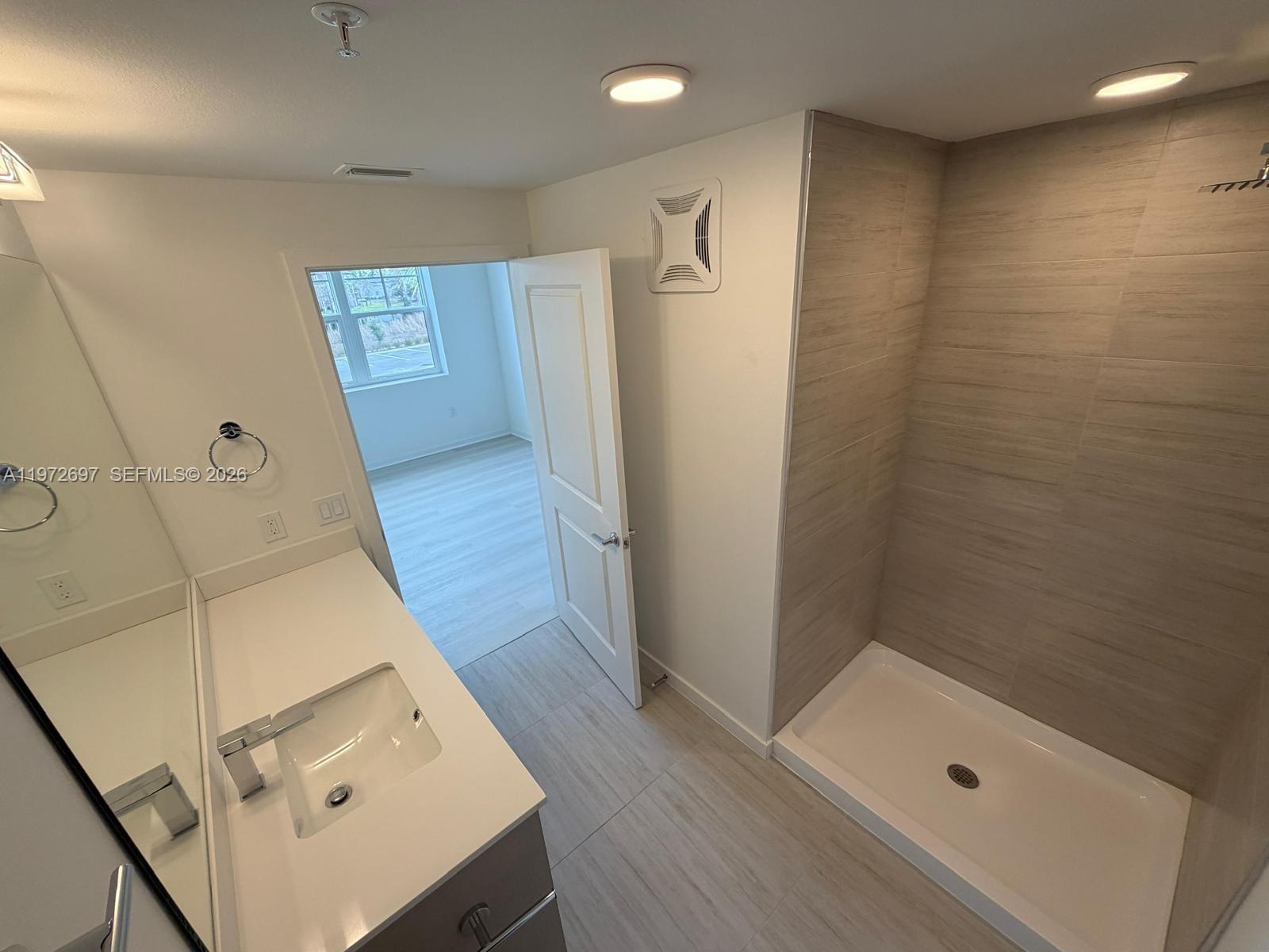 Millenia Park Tower - Residential