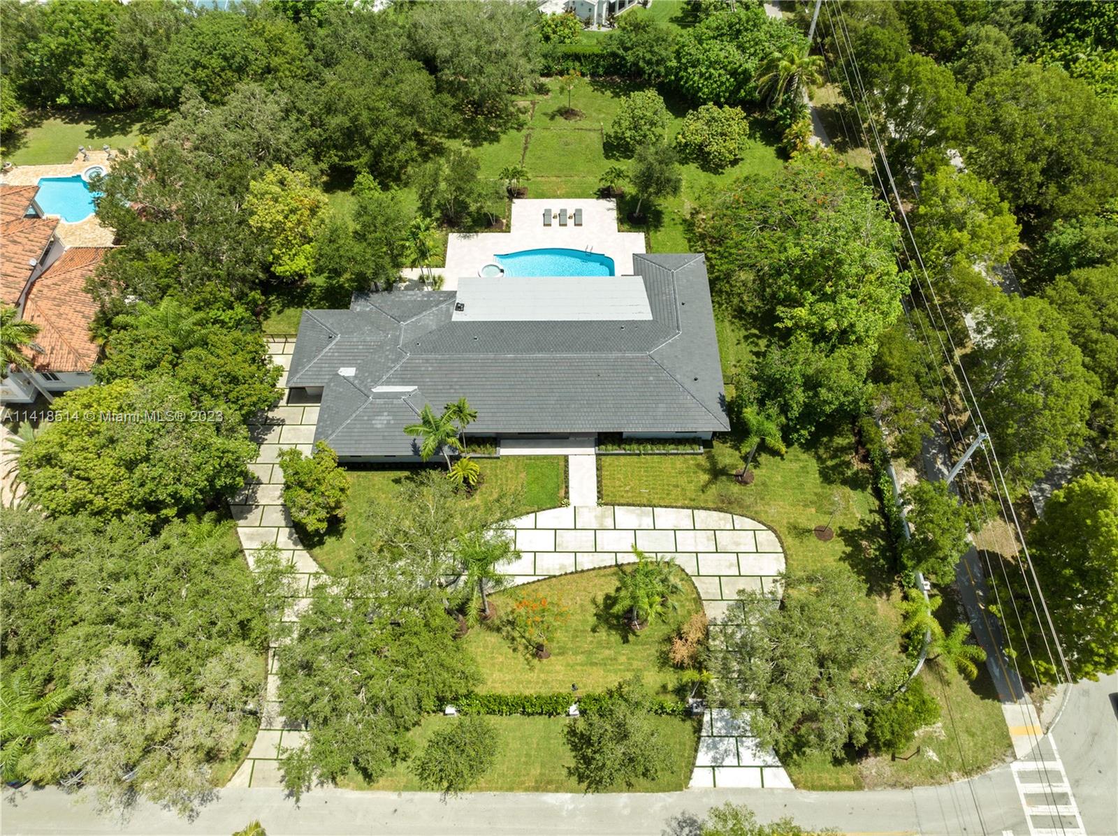 BRUCE-LAURIE SUB - Residential