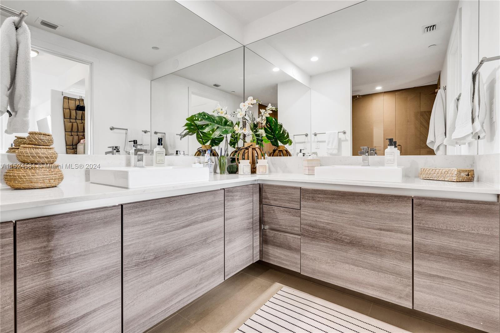 The Bond at Brickell - Residential Lease