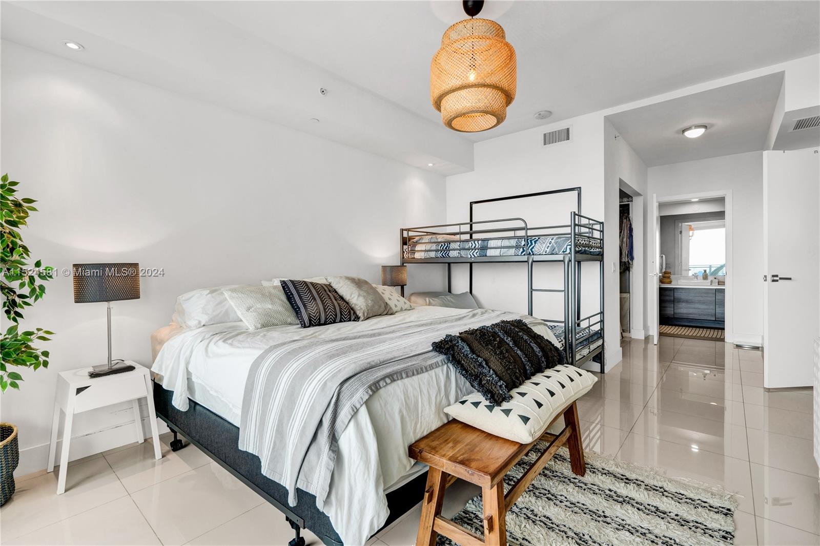 The Bond at Brickell - Residential Lease