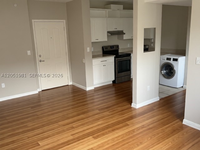 Available September 1st. Pet-friendly property.Beautiful 1BR/1BA located in the desirable Blue Lagoon Condominiums. Features 963 sq. ft. of living space, laminate wood floors, an in-unit washer/dryer, and an outdoor balcony. Enjoy resort-style amenities including a heated pool, fully-equipped gym, and 24-hour security. Unbeatable location minutes from Miami International Airport, major highways, and shopping.