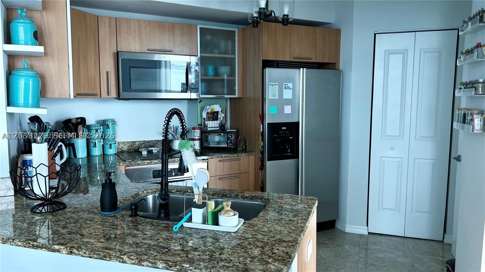 PLATINUM CONDO - Residential Lease