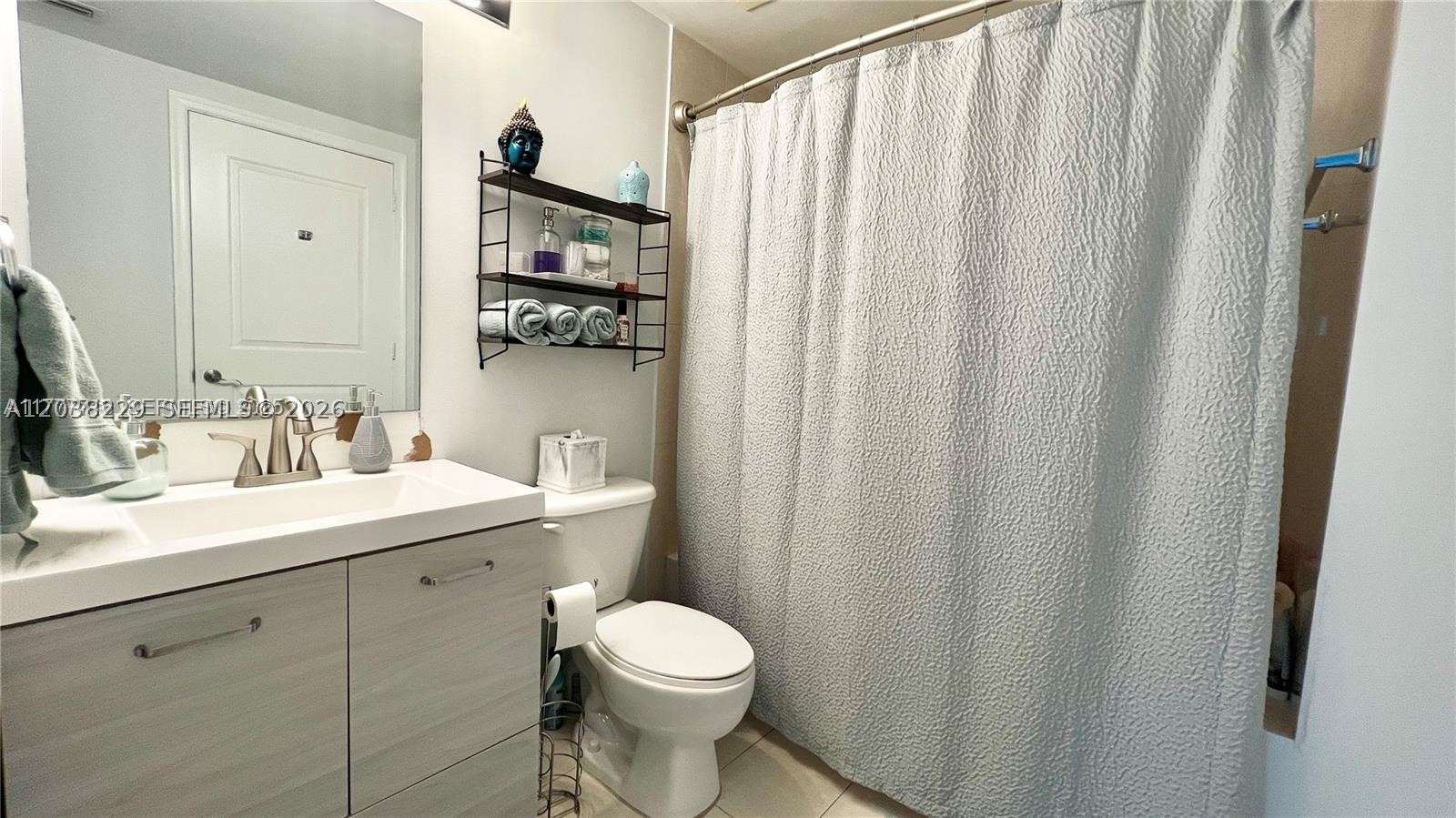 PLATINUM CONDO - Residential Lease