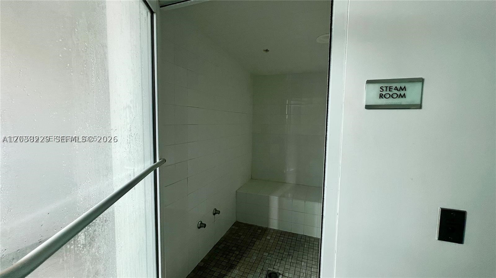 PLATINUM CONDO - Residential Lease