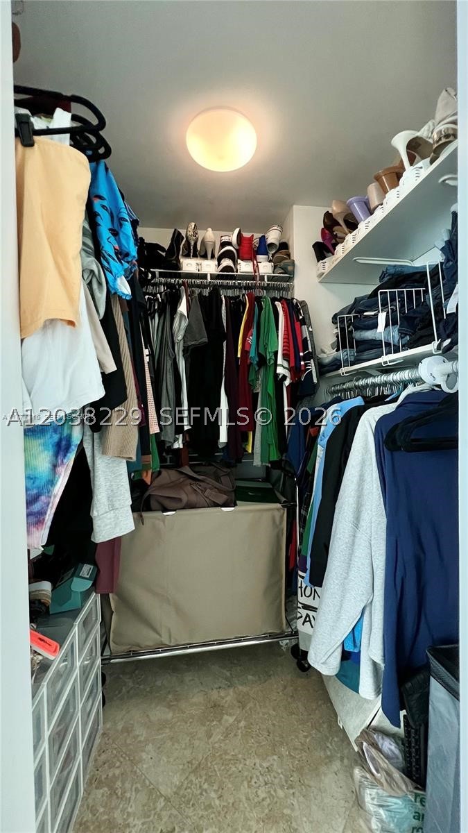 PLATINUM CONDO - Residential Lease