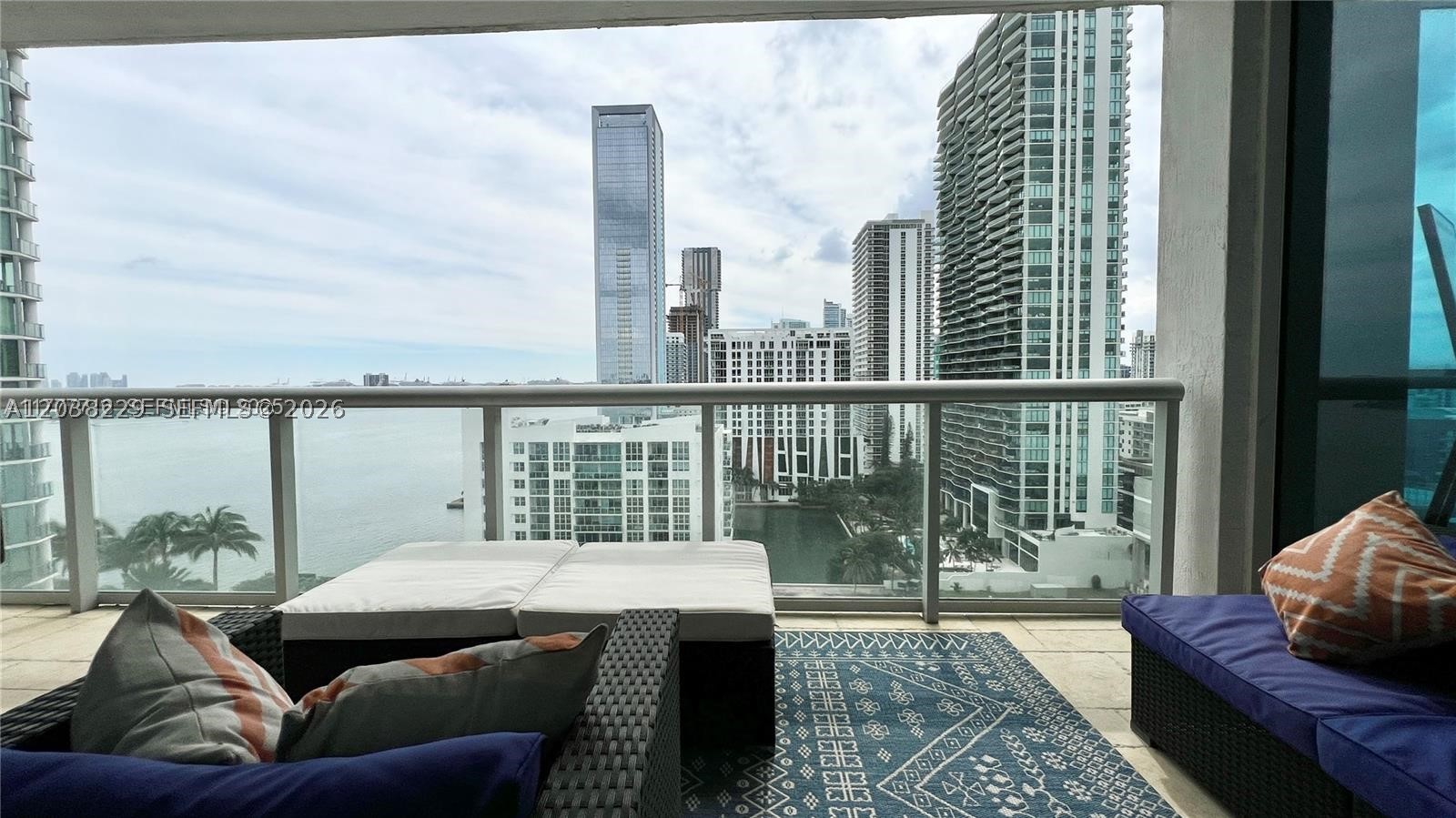 PLATINUM CONDO - Residential Lease