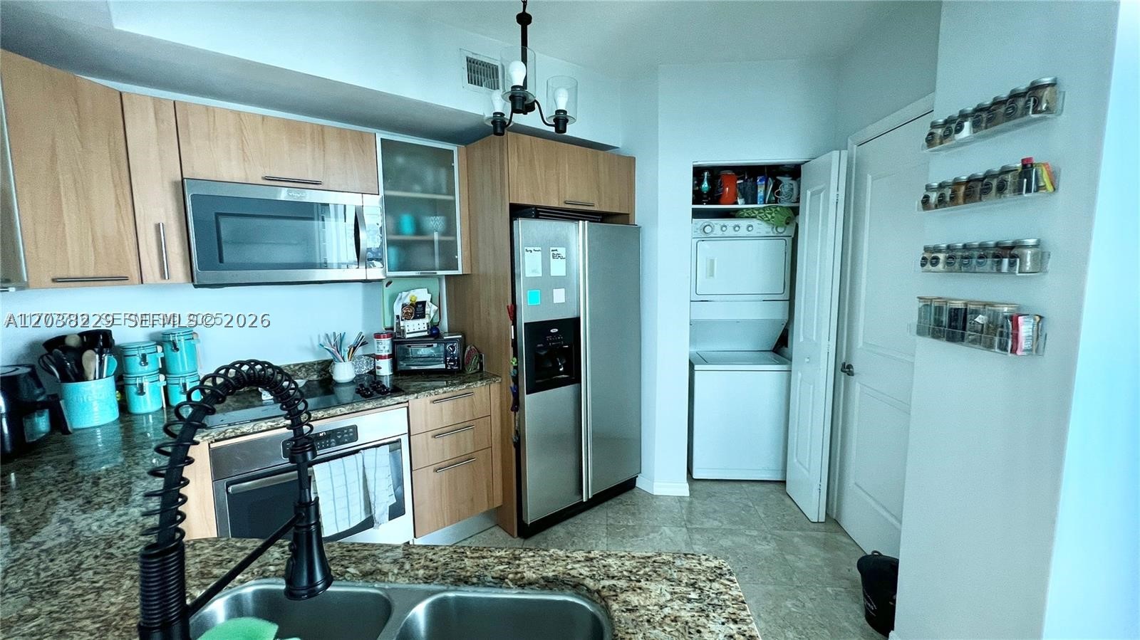 PLATINUM CONDO - Residential Lease