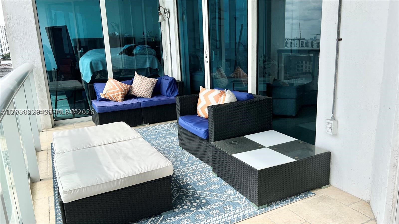 PLATINUM CONDO - Residential Lease