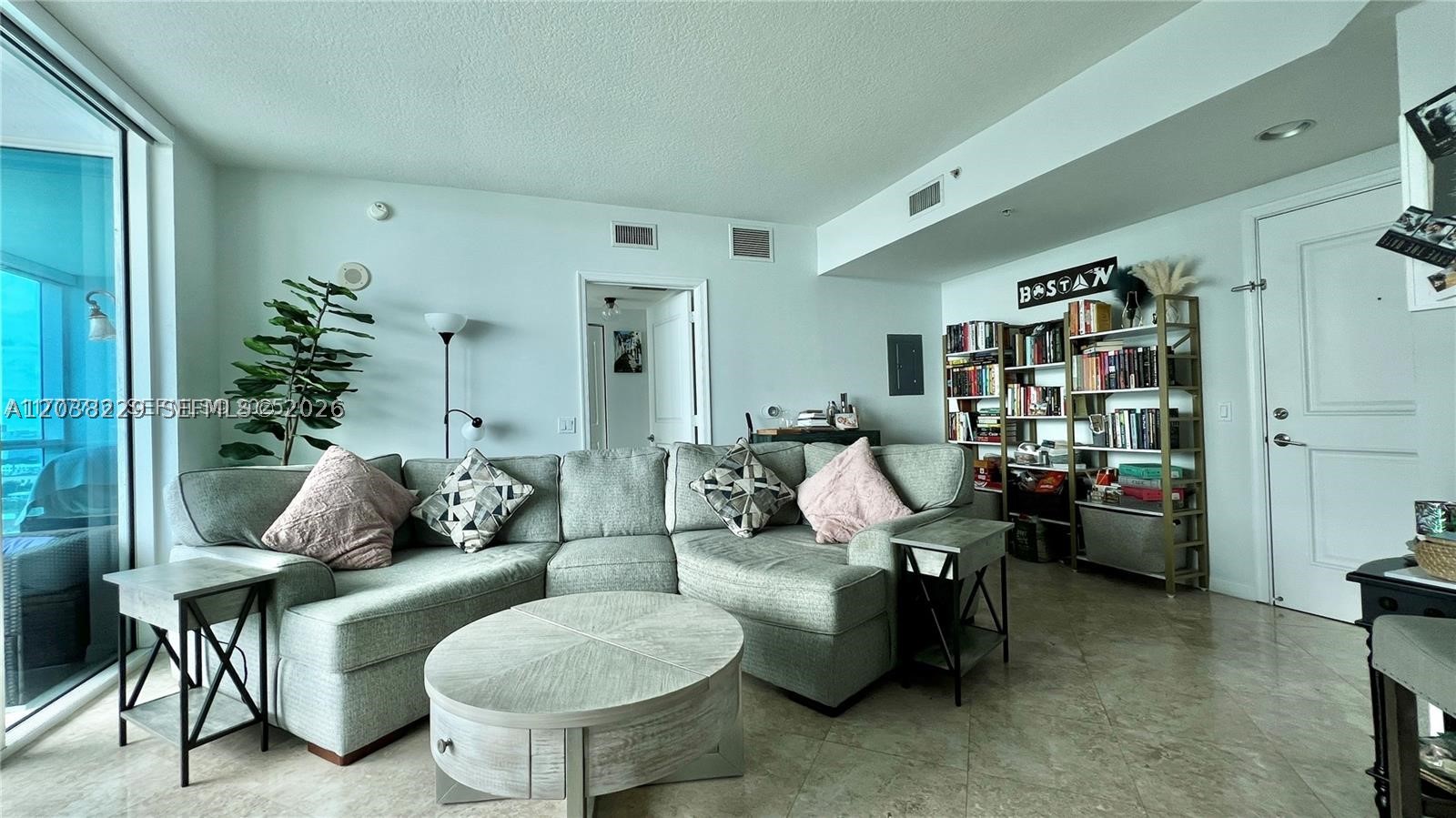 PLATINUM CONDO - Residential Lease