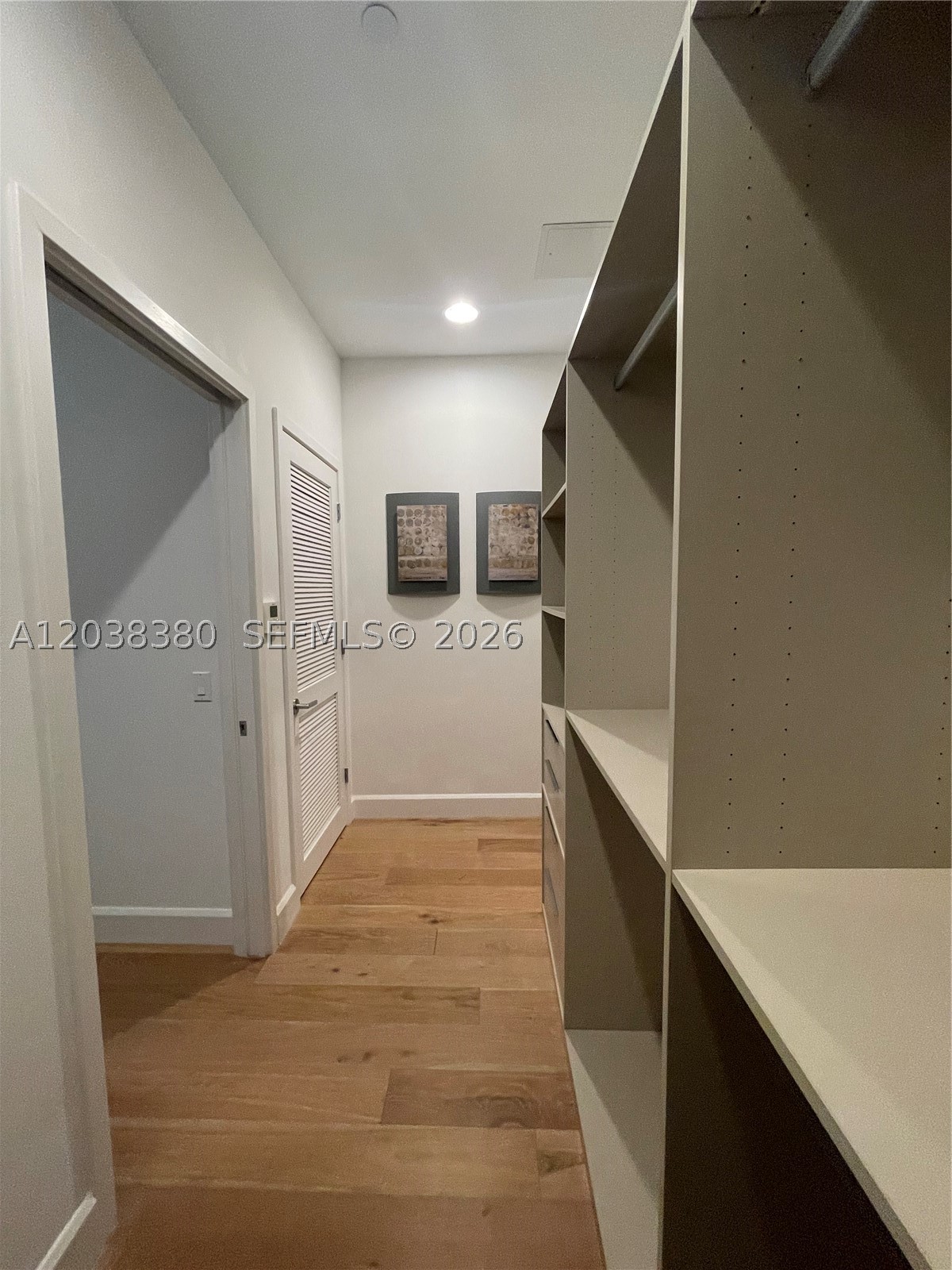THE CRIMSON CONDO - Residential Lease