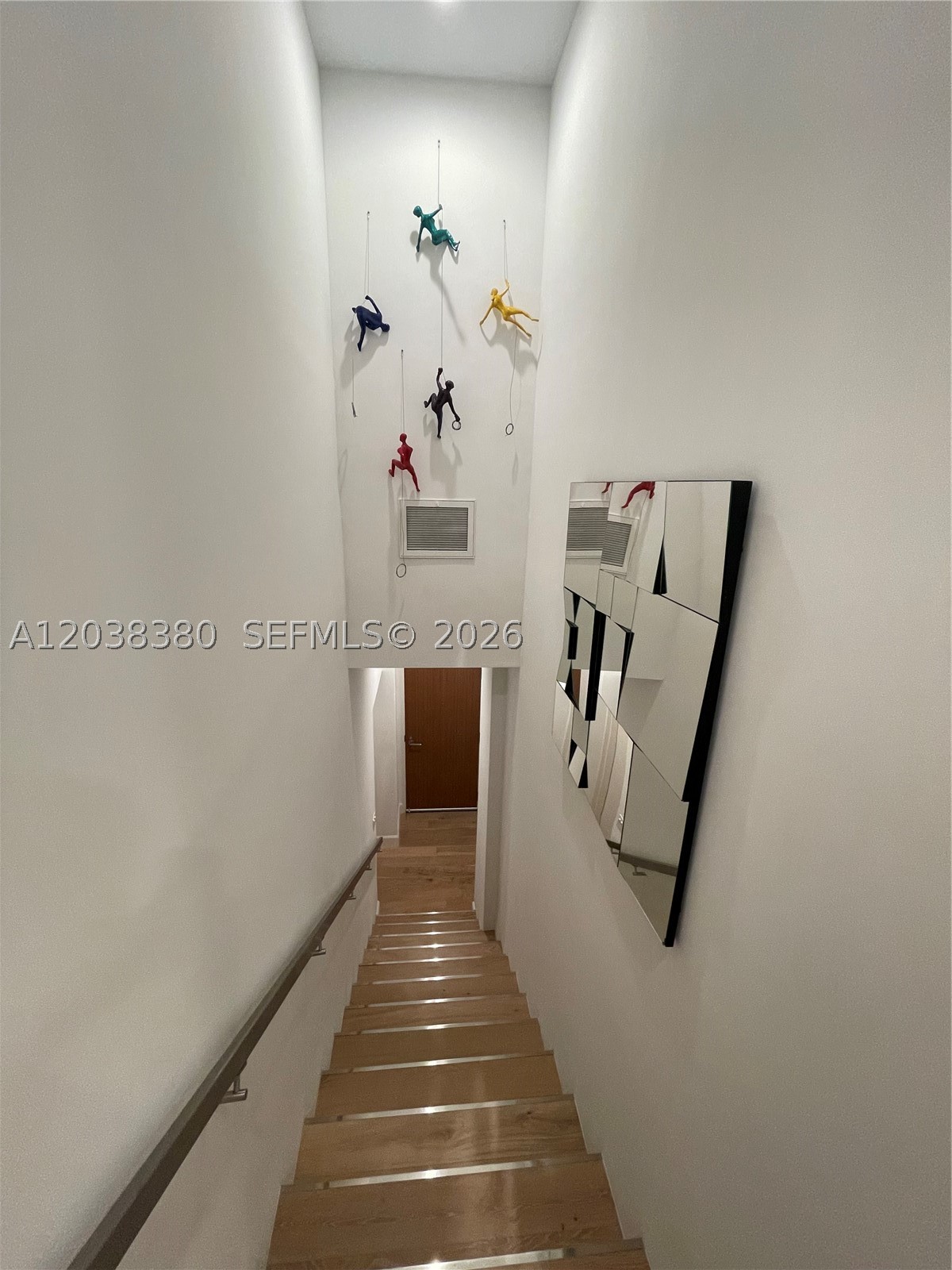 THE CRIMSON CONDO - Residential Lease
